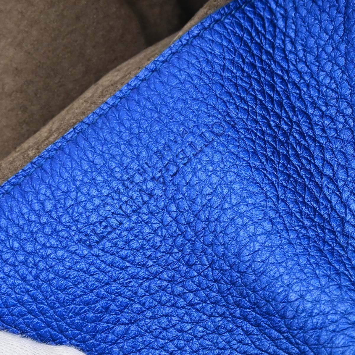 Bottega Veneta Metallic Blue Lambskin Intrecciato Hobo Handbag