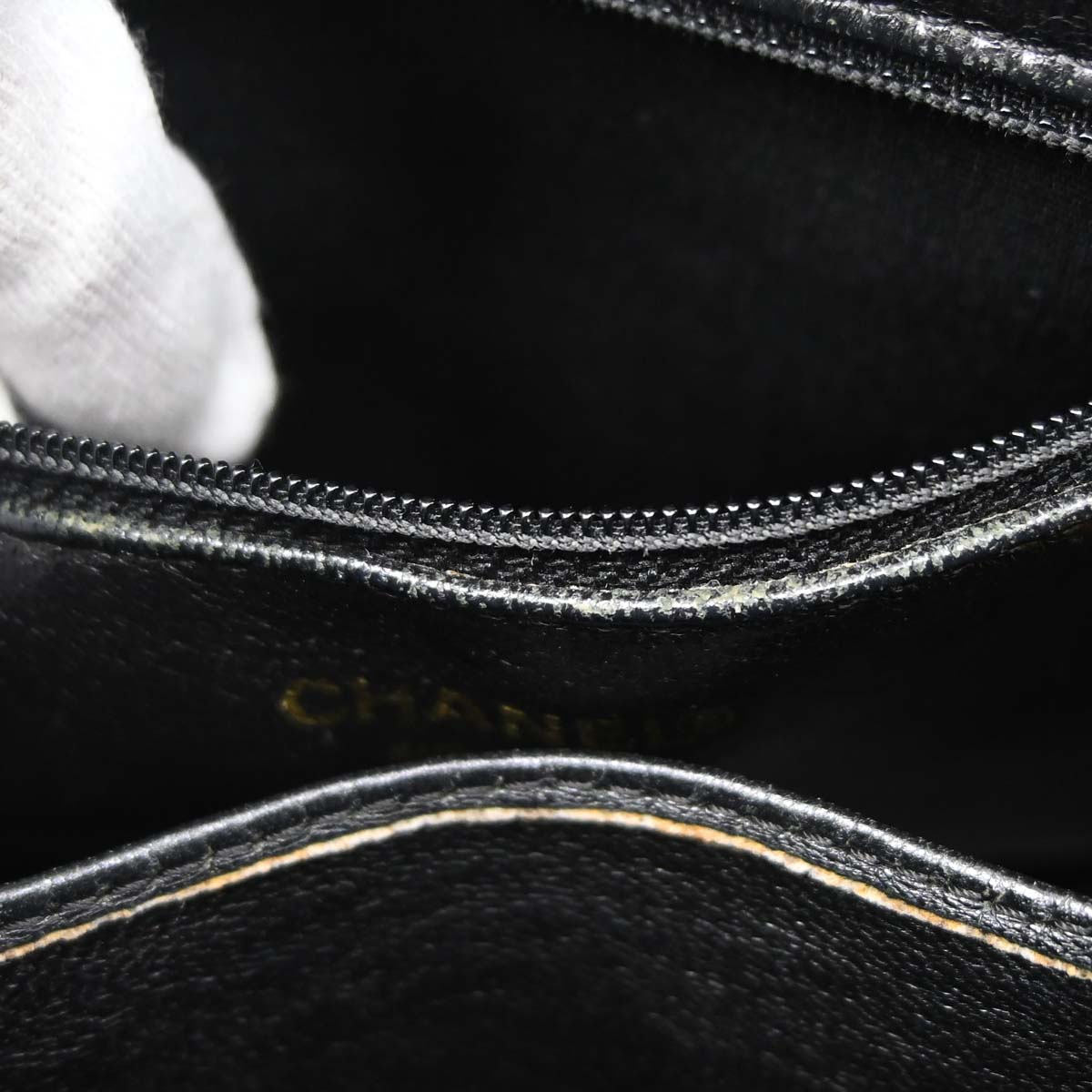 Chanel 2002-2003 Black Caviar Medallion Tote Handbag