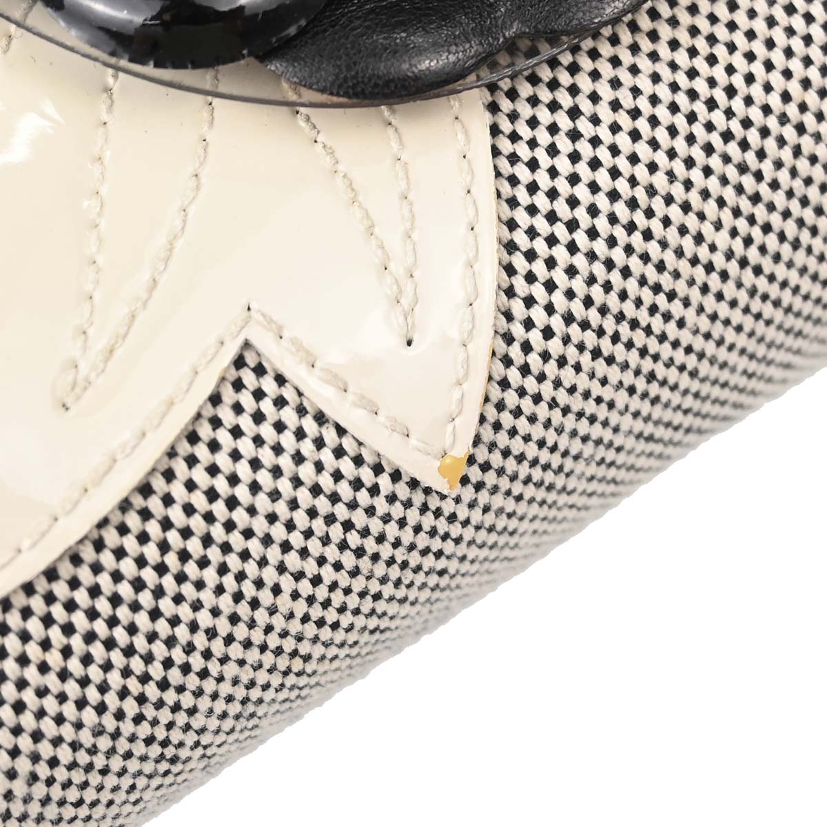 Chanel 2005-2006 Black White Canvas Camellia No.5 CC Handbag