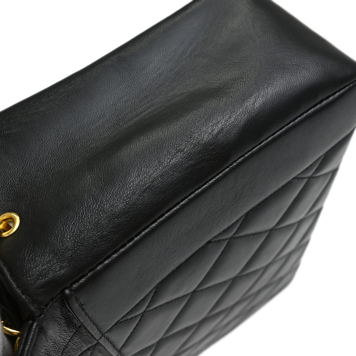 Chanel 1996-1997 Black Lambskin Medium Diana Shoulder Bag