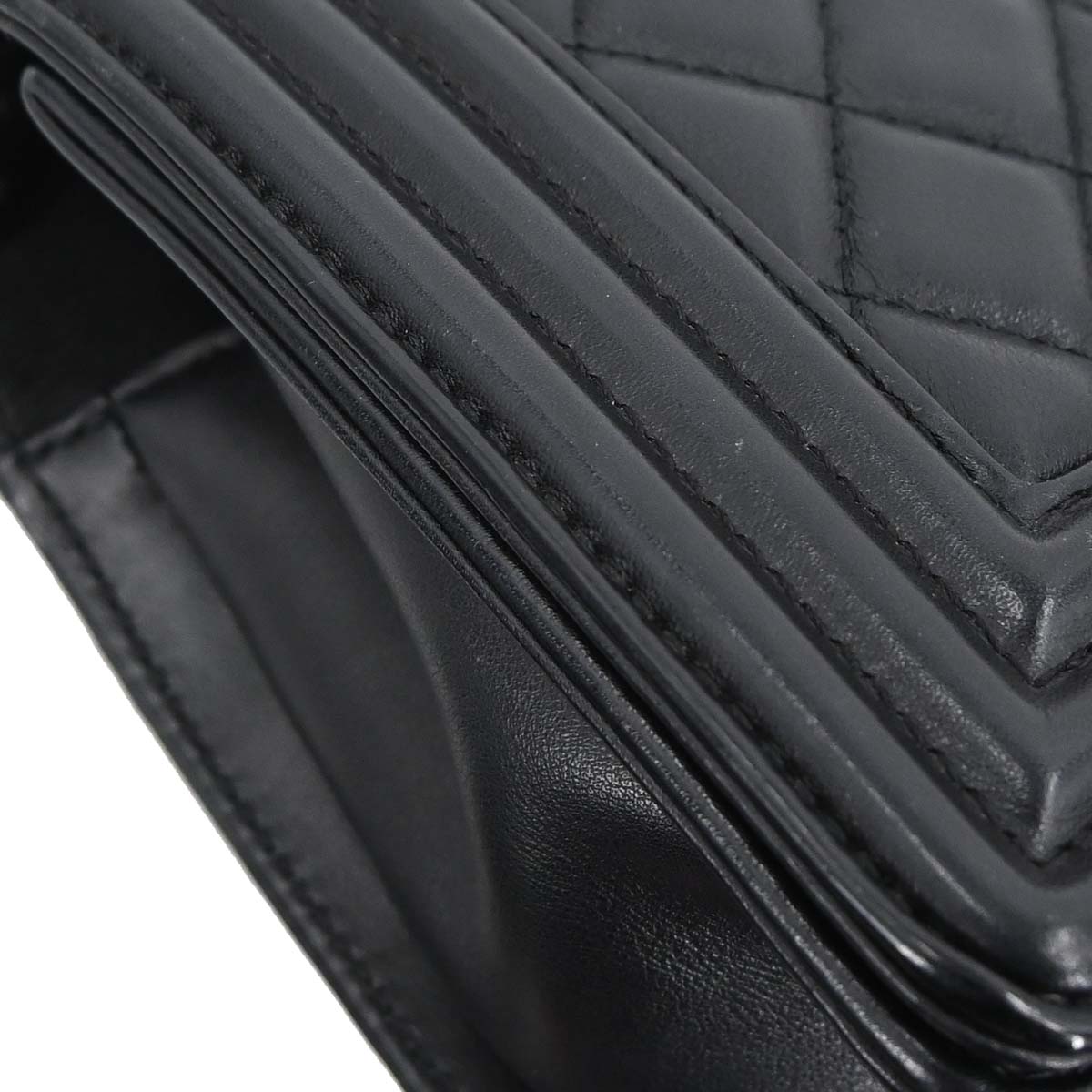 Boy Chanel Black Lambskin Small Chain Shoulder Bag
