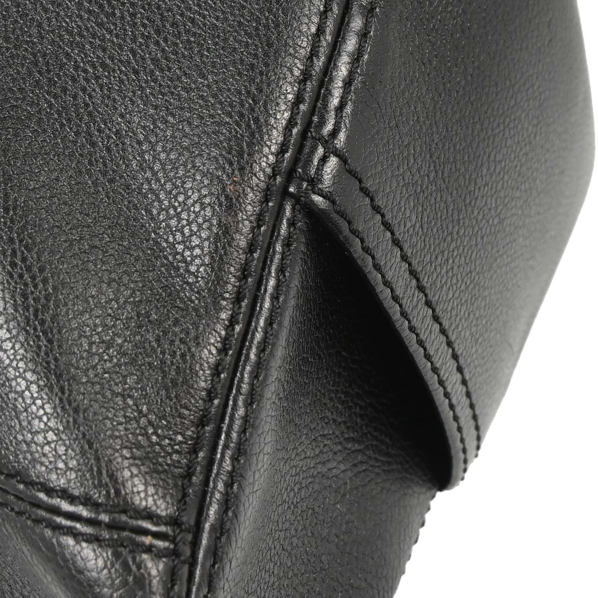 Chanel 2003-2004 Black Caviar Handbag