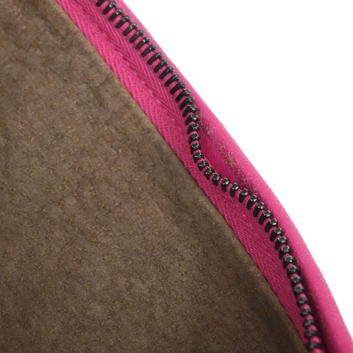 Bottega Veneta Pink Lambskin Intrecciato Hobo Handbag