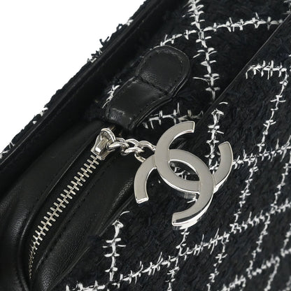 Chanel 2016-2017 Black Tweed Acrylic Chain Tote Shoulder Bag