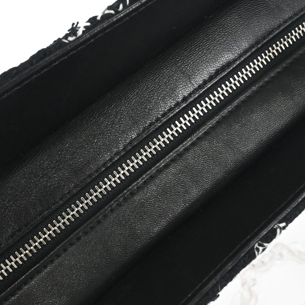Chanel 2016-2017 Black Tweed Acrylic Chain Tote Shoulder Bag