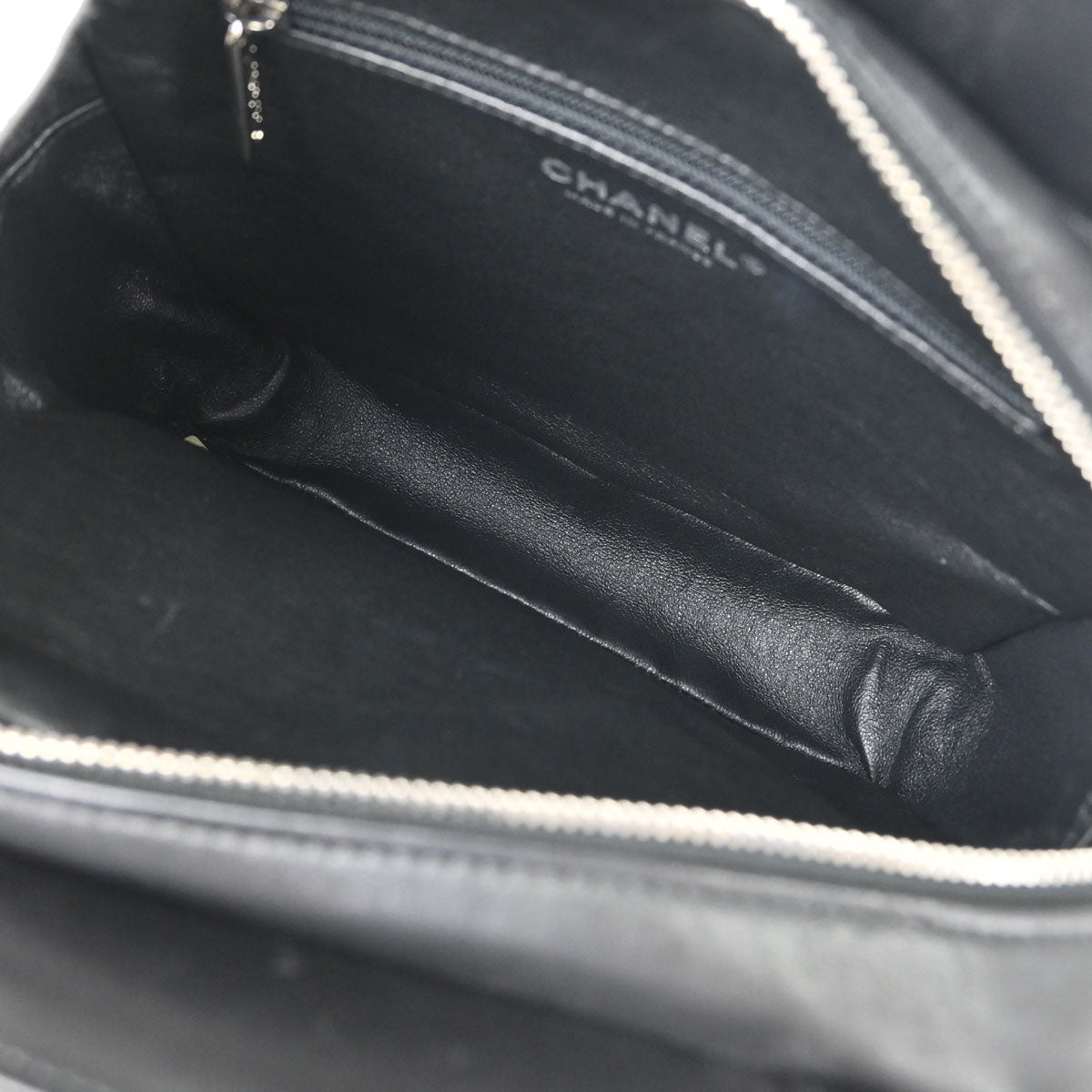 Chanel 2016-2017 Black Tweed Acrylic Chain Tote Shoulder Bag