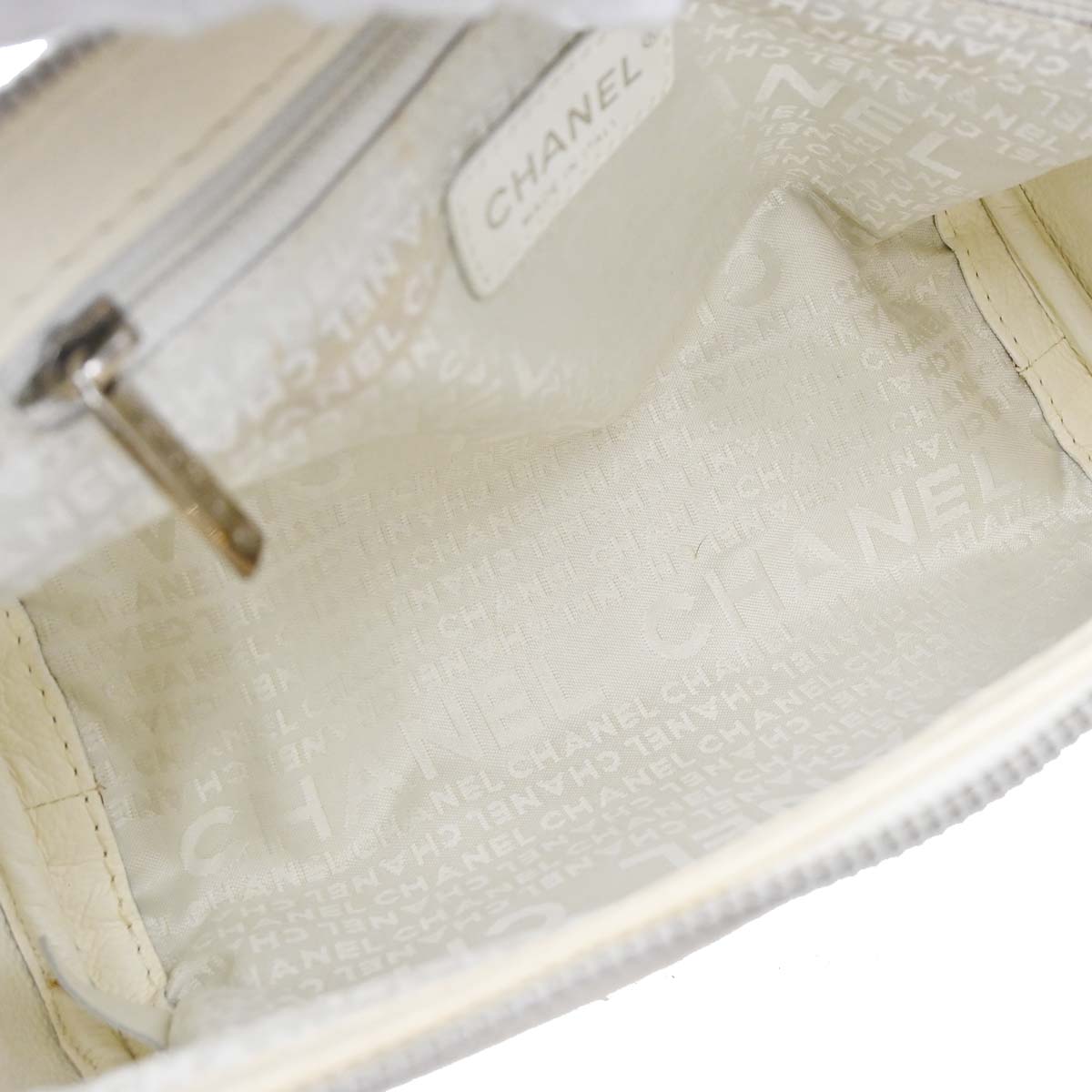 Chanel White Perforated Caviar Skin Pulley Shoulder Bag