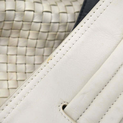 Bottega Veneta Ivory Lambskin Intrecciato Duffle Handbag