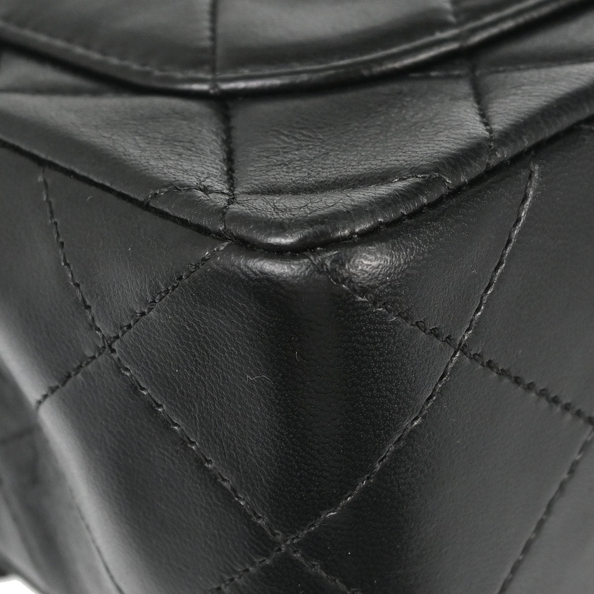 Chanel 1989-1991 Black Lambskin Mini Classic Square Flap Shoulder Bag 17