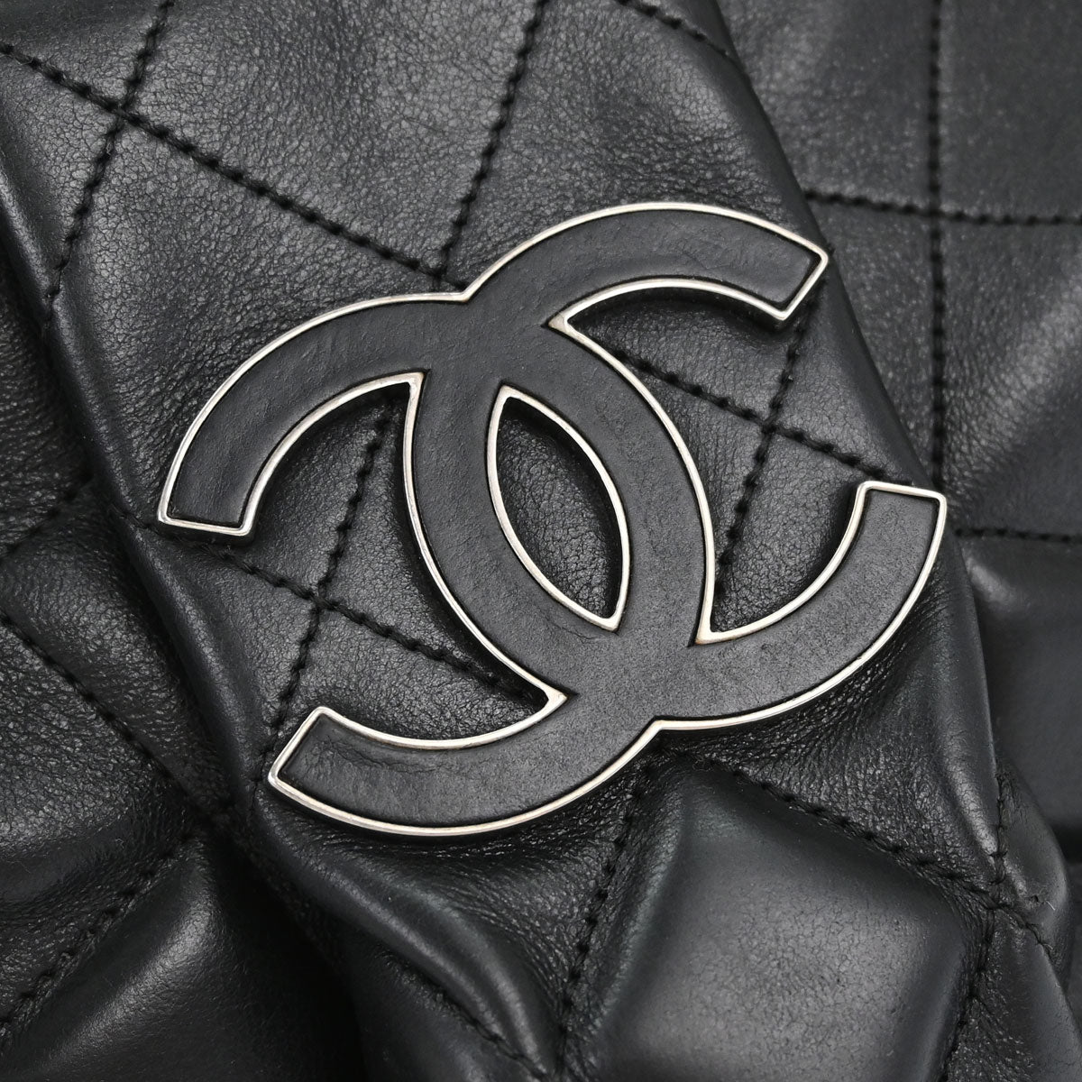 Chanel 2008-2009 Black Calfskin Sloane 3D Quilted Tote Handbag