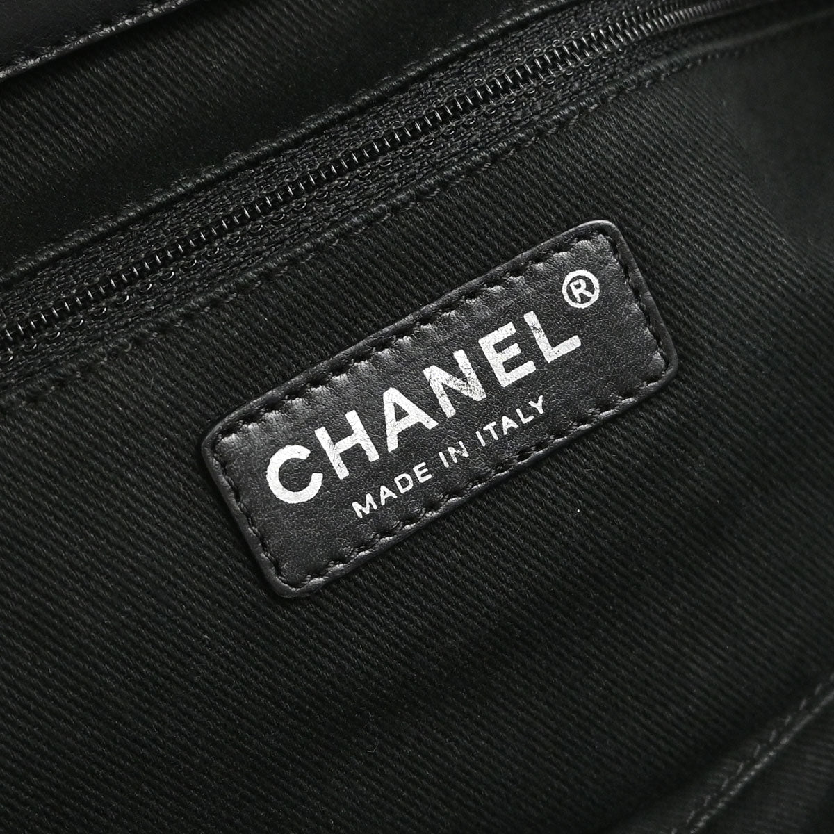 Chanel 2008-2009 Black Calfskin Sloane 3D Quilted Tote Handbag