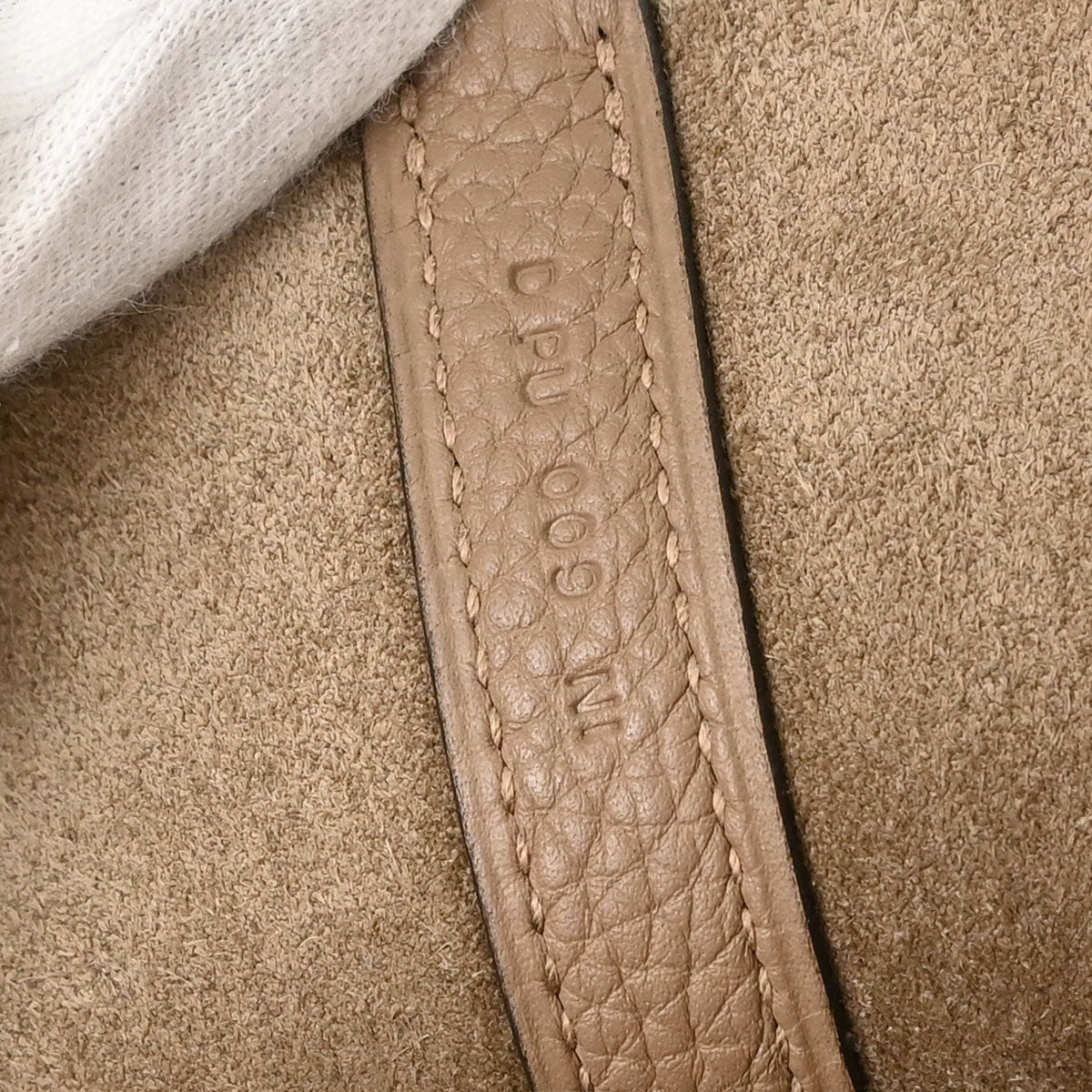 Hermes Beige de Weimar Taurillon Picotin Lock 22 MM Handbag