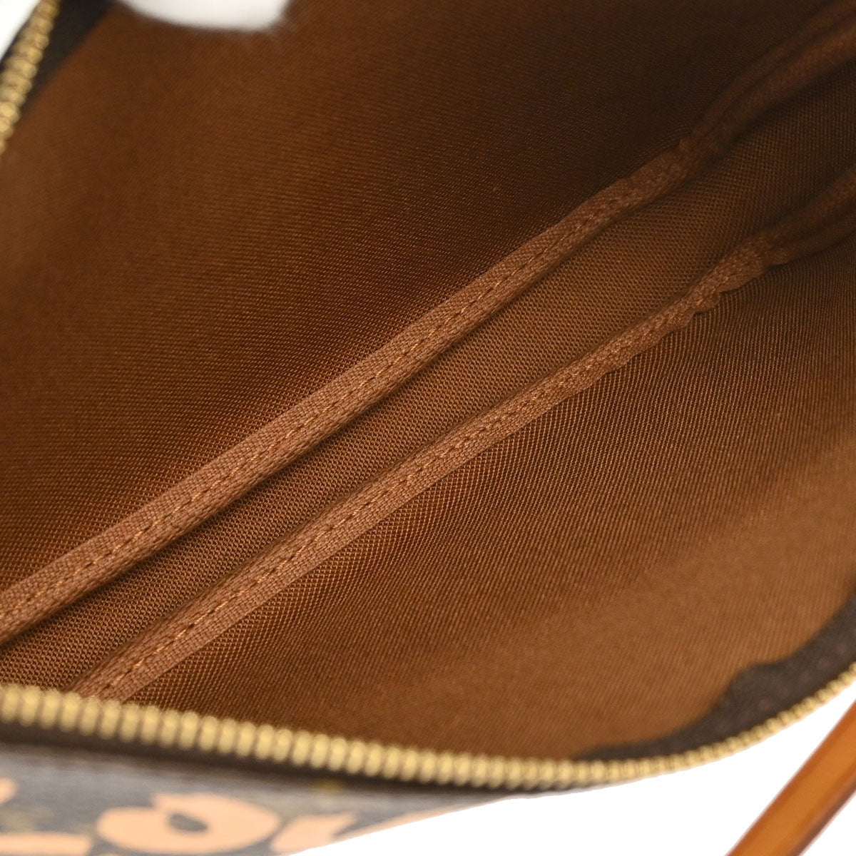 Louis Vuitton Beige Graffiti Pochette Accessoires Handbag M92193