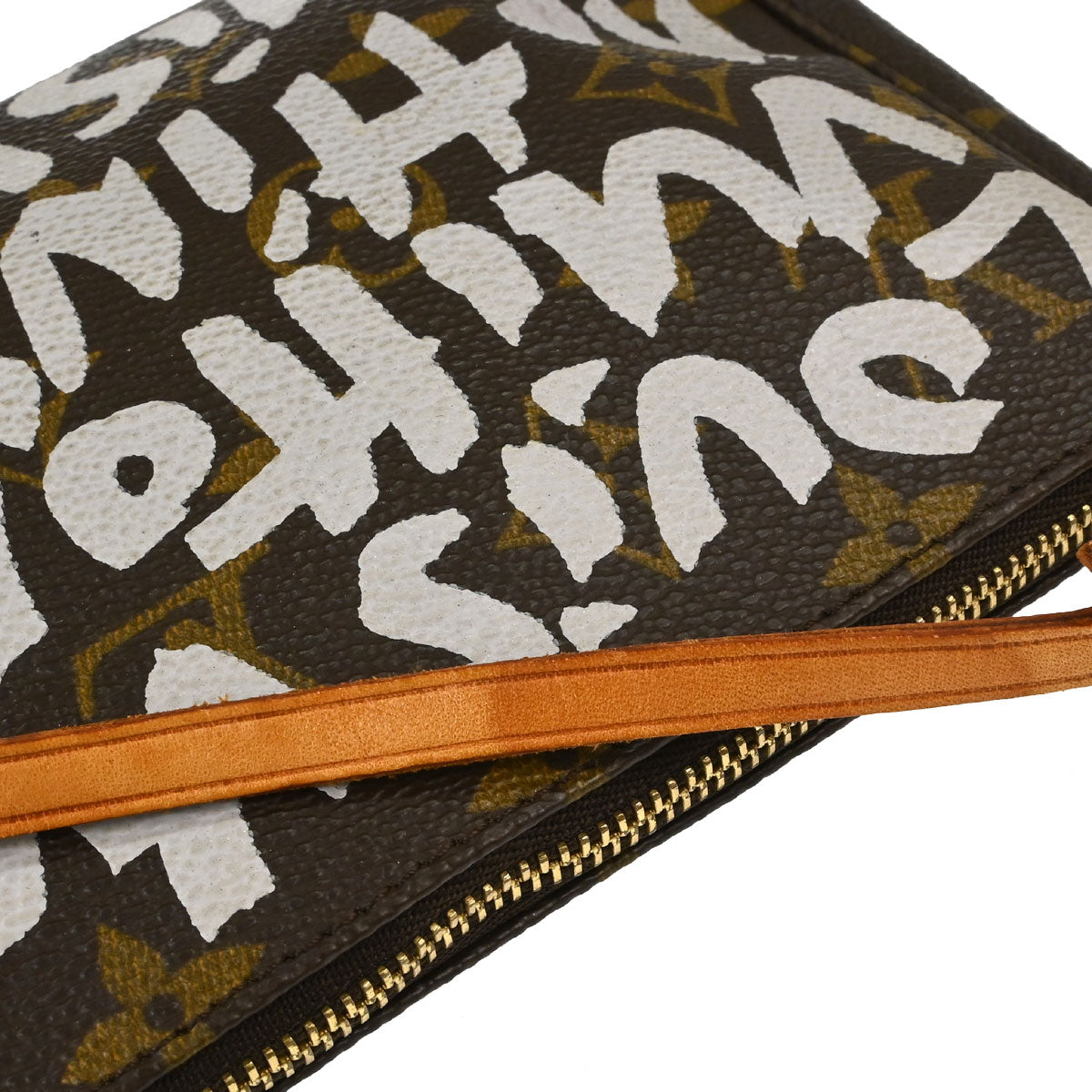 Louis Vuitton White Graffiti Pochette Accessoires Handbag M92192