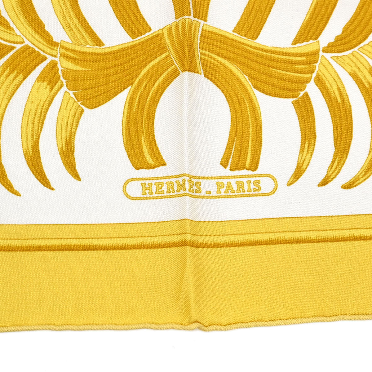 Hermes Scarf Carre 45 Tigre Royal Yellow Small Good
