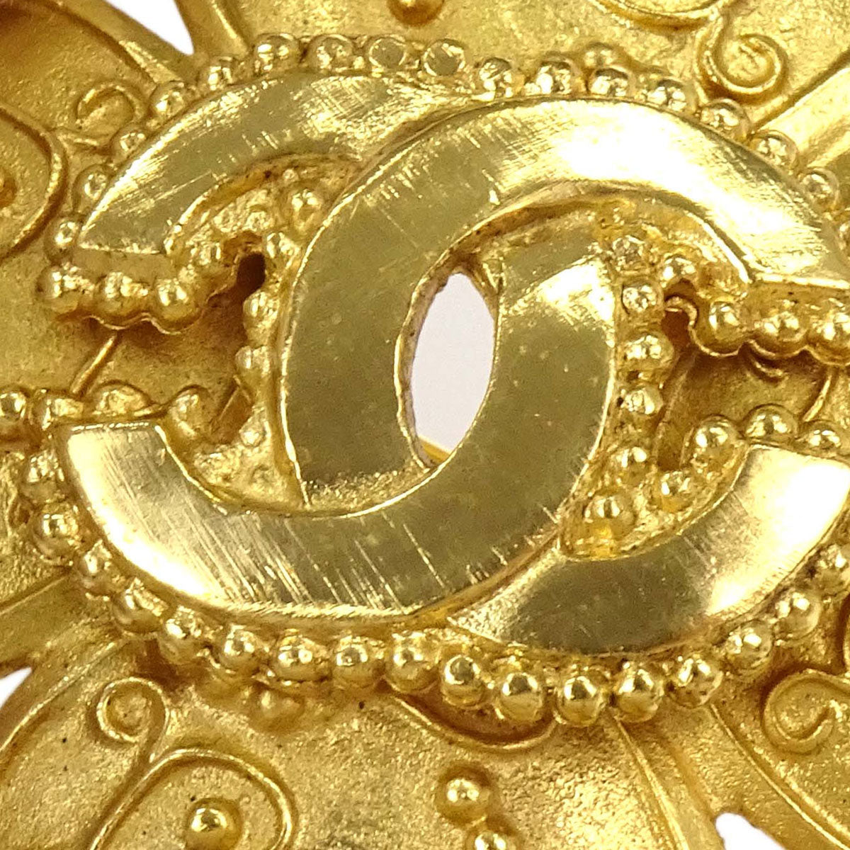 Chanel CC Clover Brooch Pin Gold 96A
