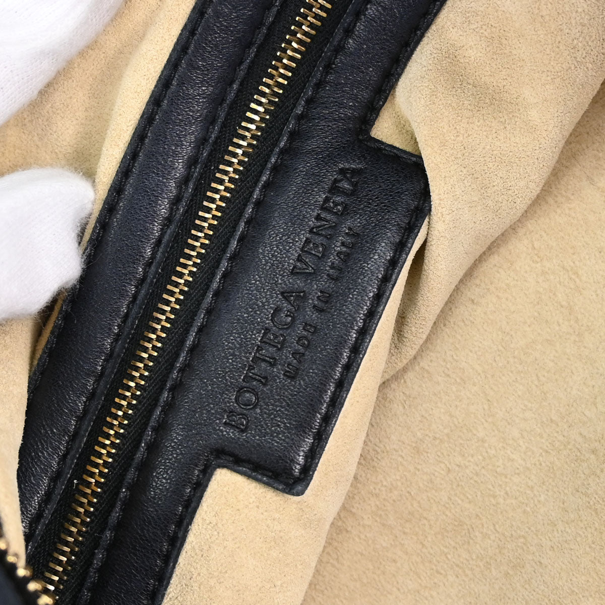 Bottega Veneta Black Lambskin Intrecciato Hobo Handbag