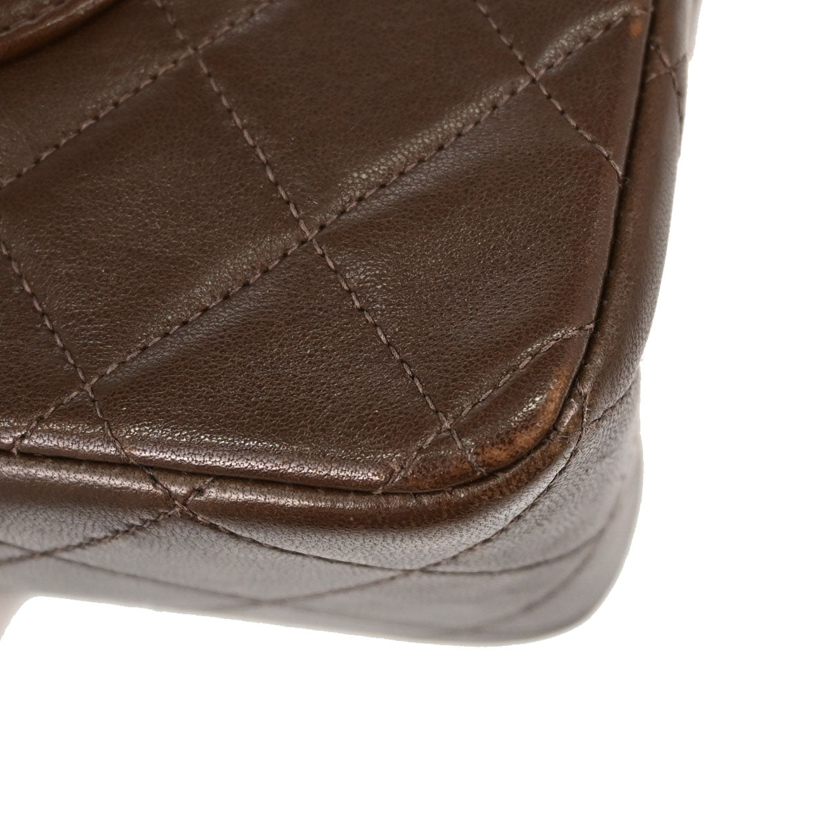 Chanel 1997-1999 Brown Lambskin Medium Classic Double Flap Shoulder Bag