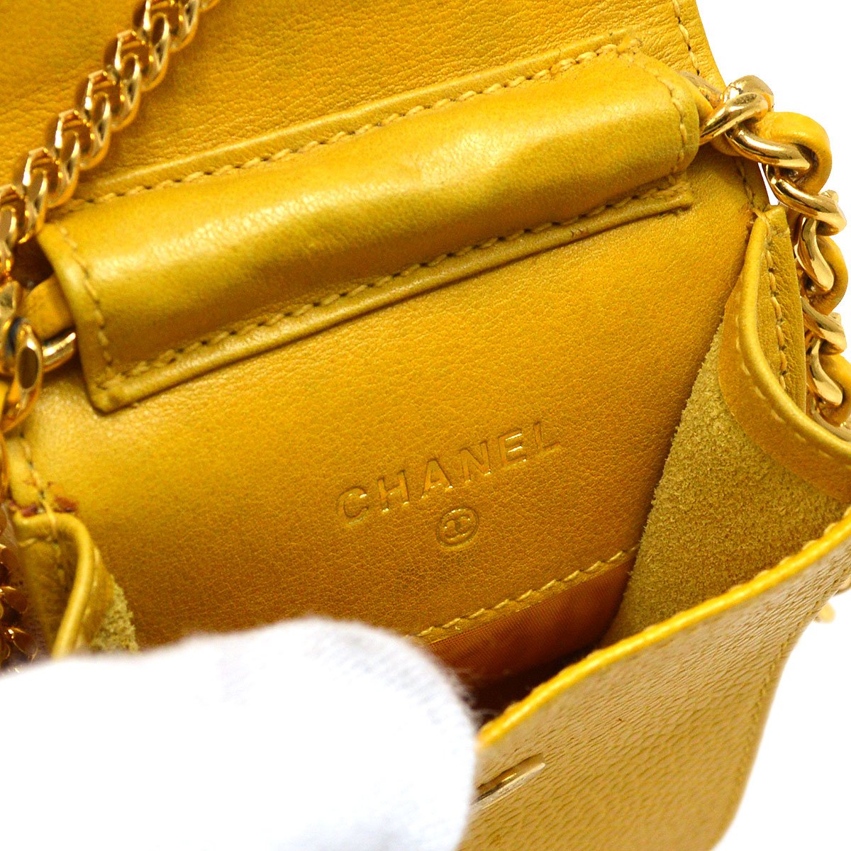 Damage Chanel 1996-1997 Timeless Key Case Yellow Caviar