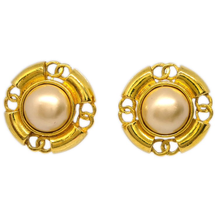 Chanel Gold Button Costume Pearl Earrings Clip-On 93P