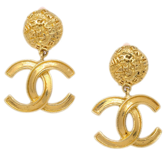 Chanel Gold Dangle Earrings Clip-On 95A