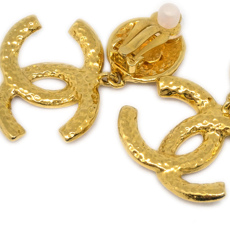 Chanel Gold Dangle Earrings Clip-On 95A