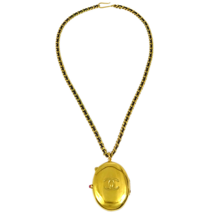 Chanel Locket Pendant Necklace Gold 94A