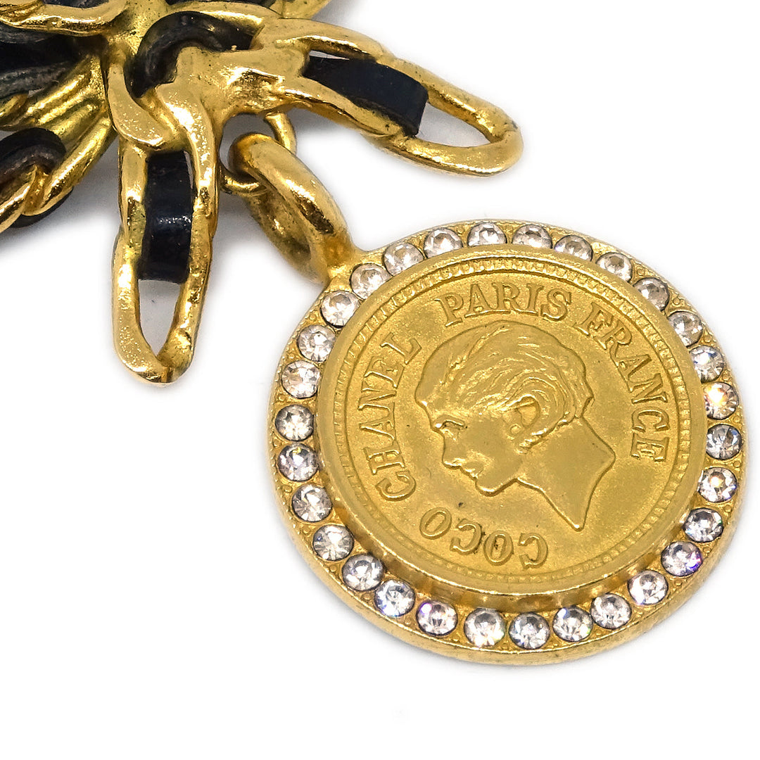 Chanel 1996 Crystal & Gold Medallion Choker – AMORE Vintage