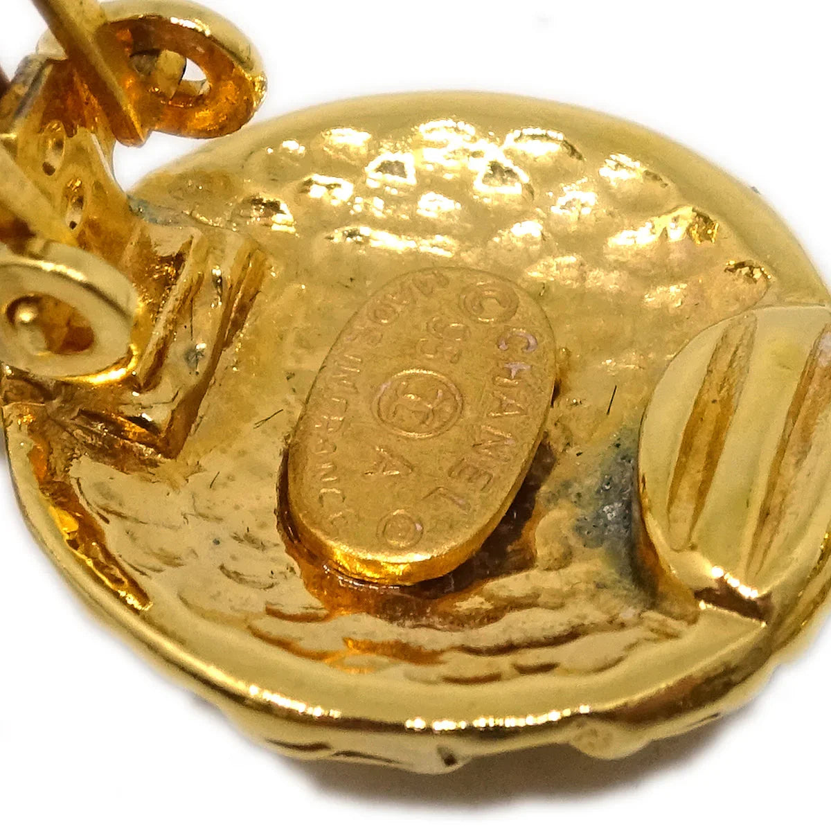 Chanel Gold Dangle Earrings Clip-On 95A