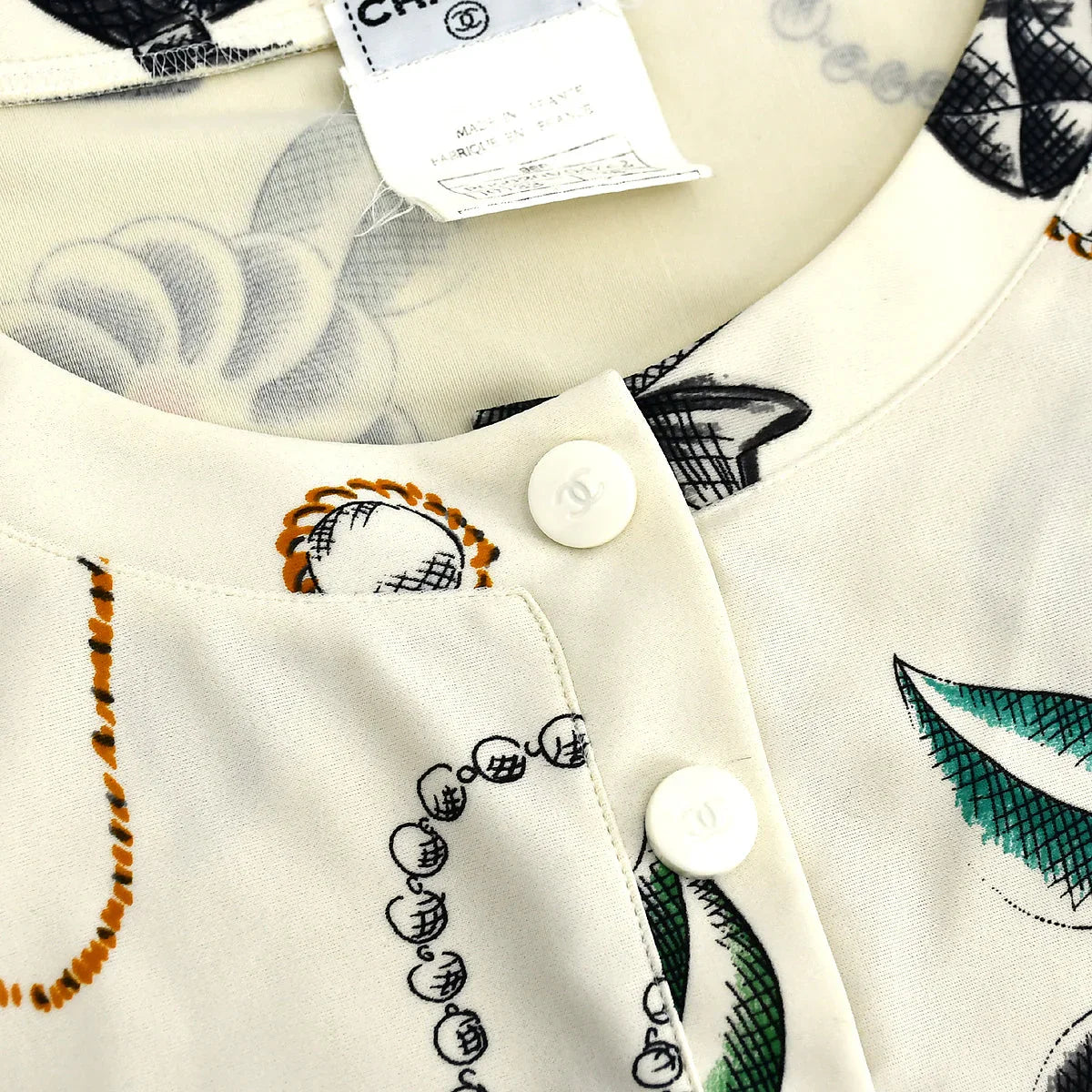 Chanel Icons Print Cropped T-shirt Ivory 96P #38