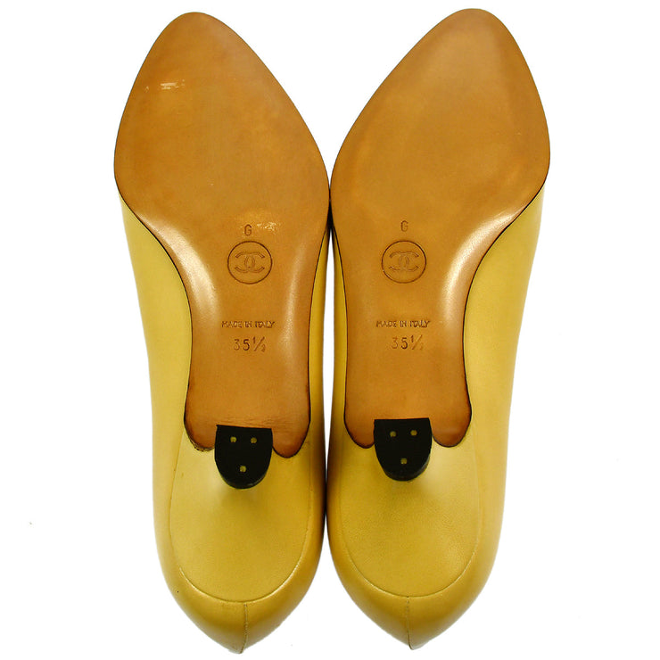Chanel * Beige Pumps Shoes #35 1/2