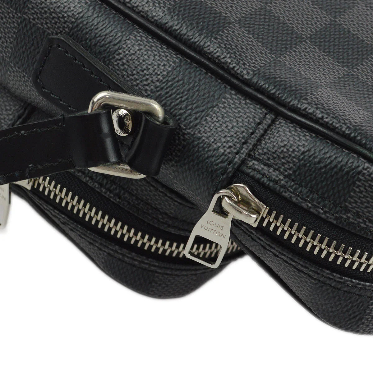 Louis Vuitton 2009 Damier Graphite Rem Shoulder Bag N41446