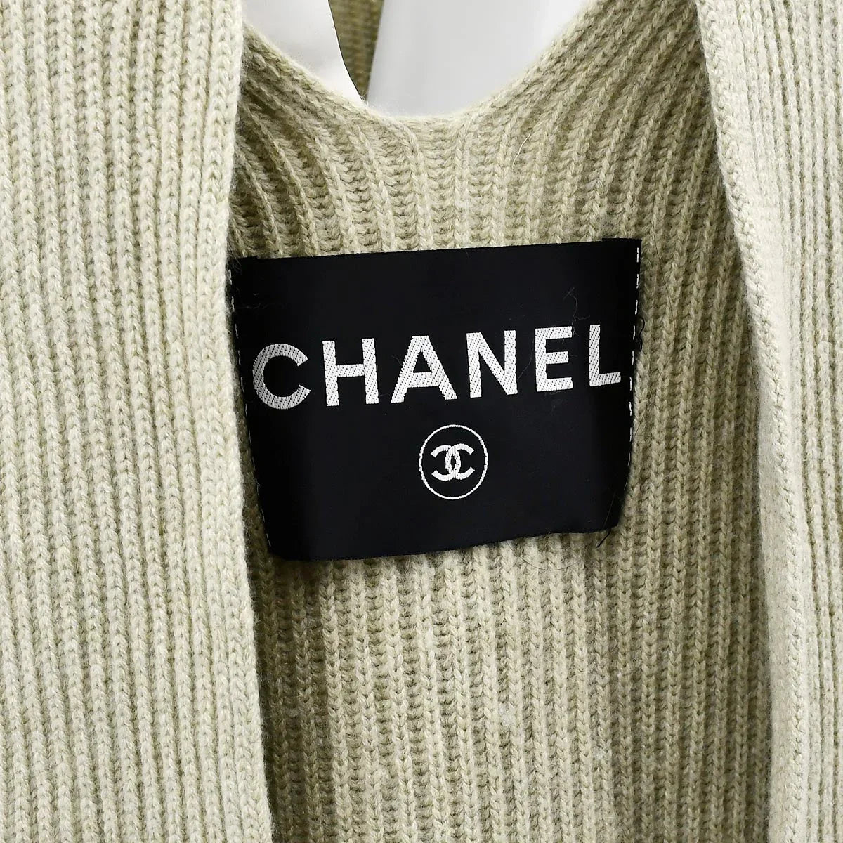 Chanel Logo Tag Scarf Sweater Gray 08C #38