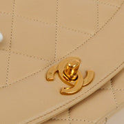 Chanel 1994-1996 Beige Lambskin Medium Diana Shoulder Bag