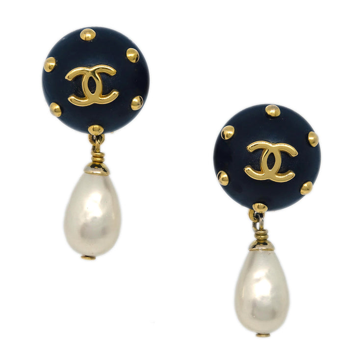 Chanel Costume Pearl Dangle Earrings Clip-On Gold 96C