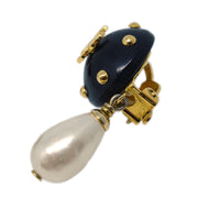 Chanel Costume Pearl Dangle Earrings Clip-On Gold 96C