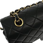 Chanel 2001-2003 Black Lambskin Medium Classic Double Flap Shoulder Bag