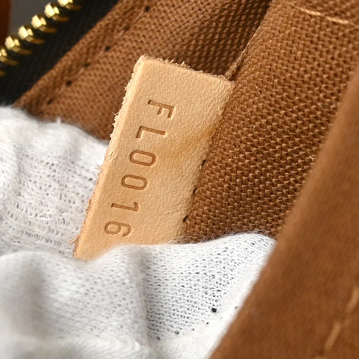 Louis Vuitton 2006 Monogram Tikal GM Hobo Handbag M40077