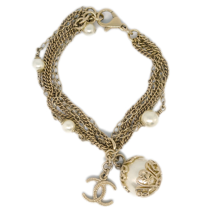 Chanel Bracelet Artificial Pearl Gold 06P