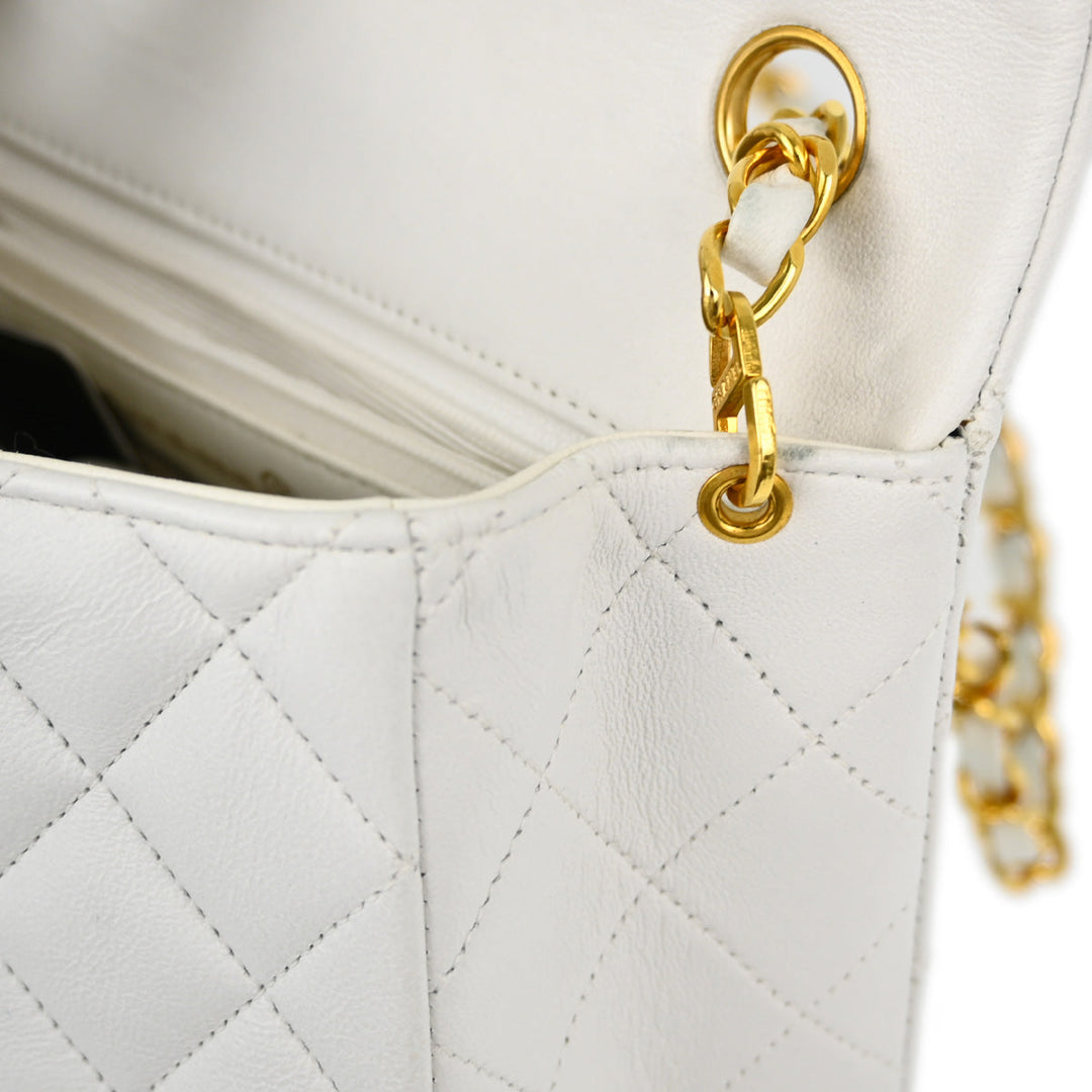 Chanel White Lambskin Classic Square Flap Shoulder Bag 20 – AMORE Vintage  Tokyo