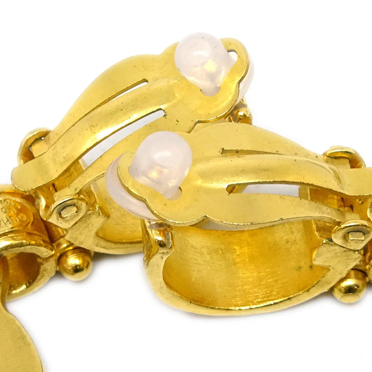 Chanel Dangle Heart Earrings Gold Clip-On 95P