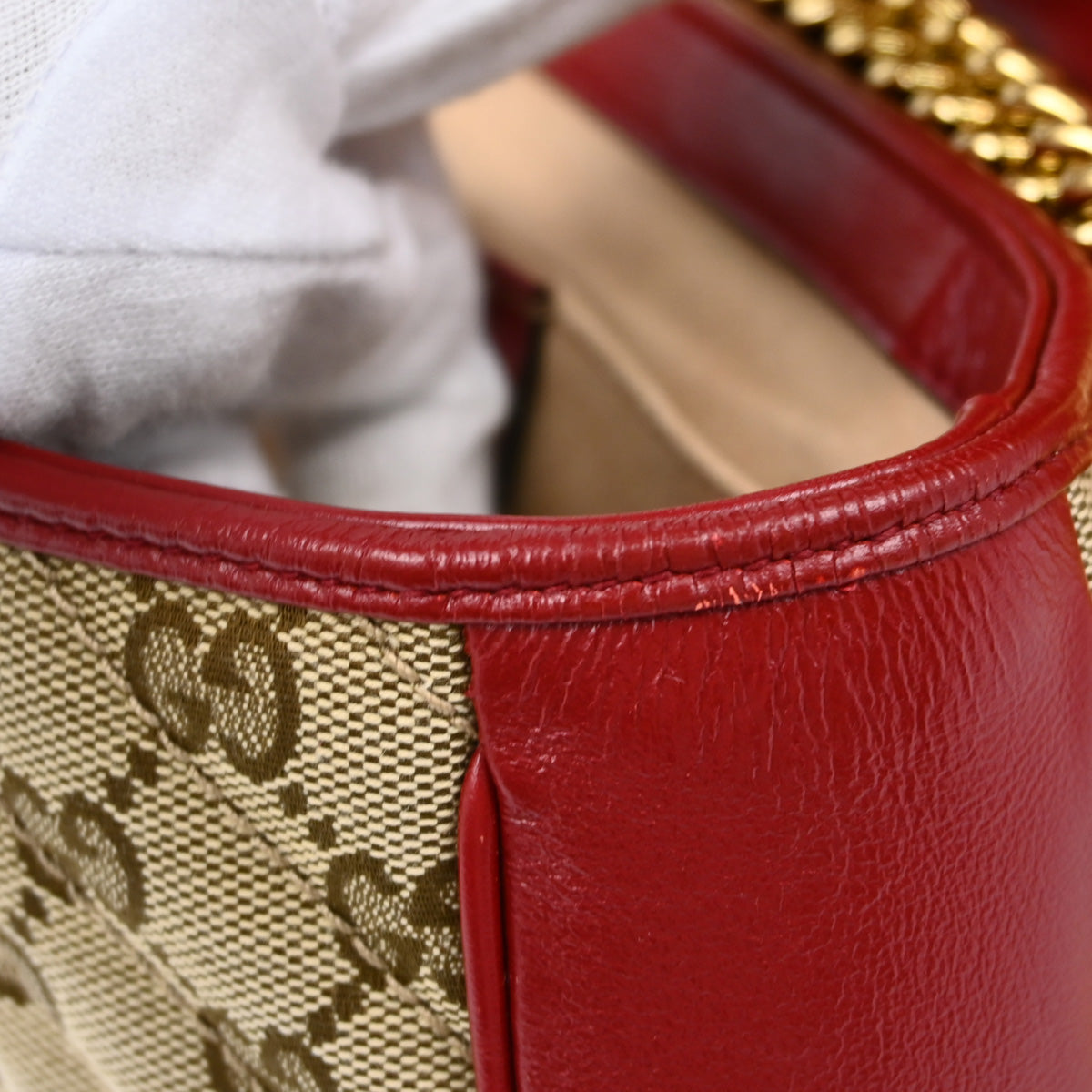 Gucci 2020 Beige Red Marmont Crossbody Bag