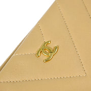 Chanel 1989-1991 Beige Lambskin Chevron Shoulder Bag