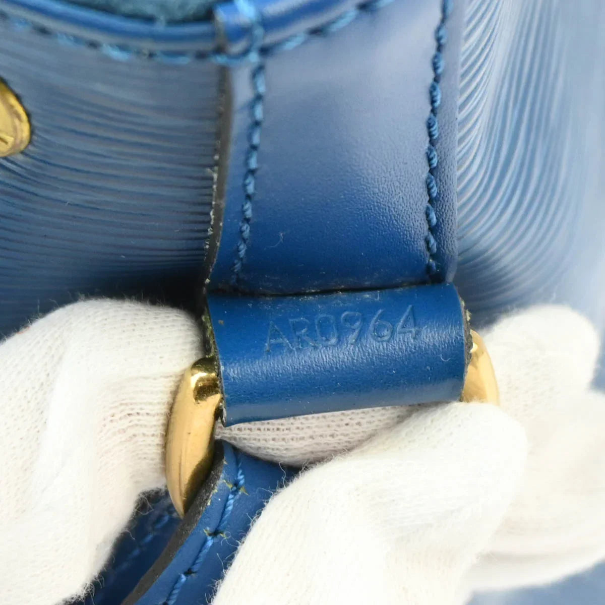 Louis Vuitton 1994 Blue Epi Petite Noe Shoulder Bag M44105