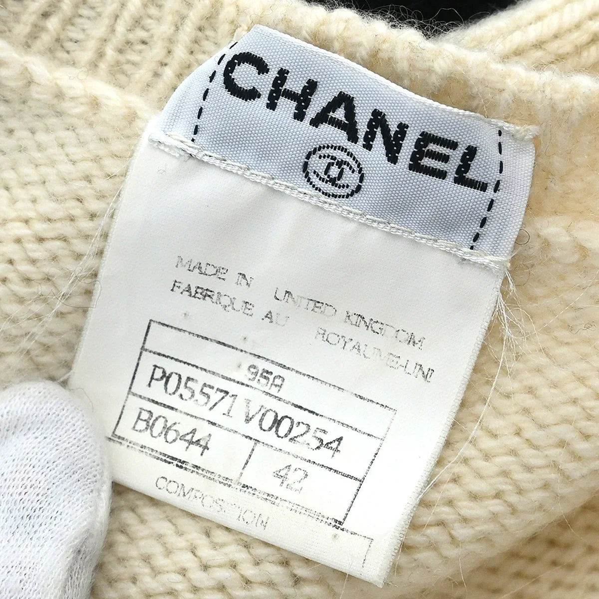 Chanel 1995 Sweater Ivory #42