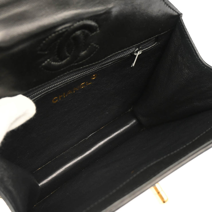 Chanel 1989-1991 Black Lambskin Octagon Shoulder Bag