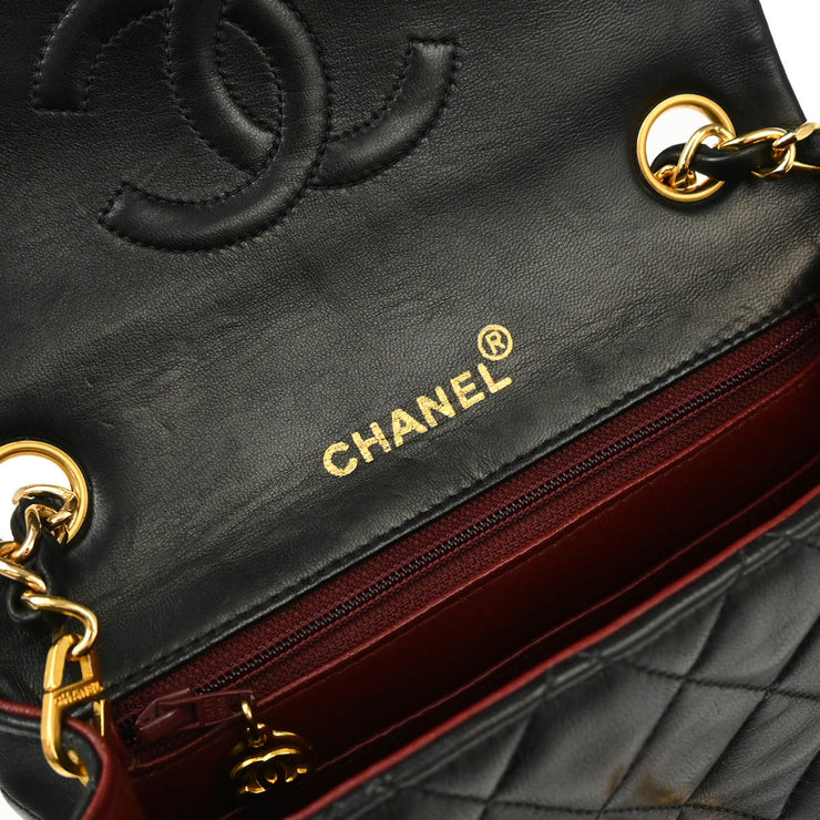 Chanel 1991-1994 Black Lambskin Mini Classic Square Flap Shoulder Bag 17