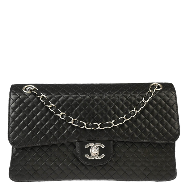 Chanel 1994-1996 Black Lambskin Small Diamond Classic Flap Medium Shoulder Bag