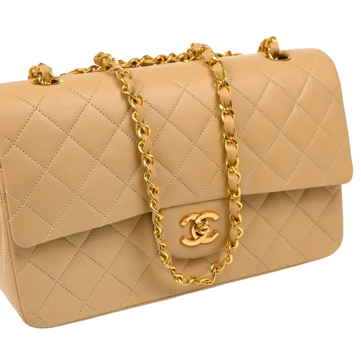 Chanel 1986-1988 Beige Lambskin Medium Classic Double Flap Shoulder Bag