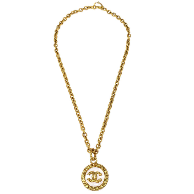 Chanel Medallion Pendant Necklace Gold 93A